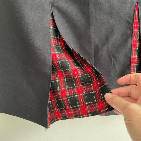 BLACK SKIRT RED PLAID PLEATS INSERTS BACK ZIPPER D RINGS VINTAGE TRACY EVANS - Picture 4 of 11